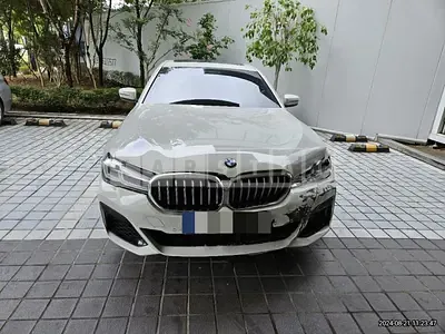 Photo 1 of 36: 2021 BMW 520i — Korean insurance auction