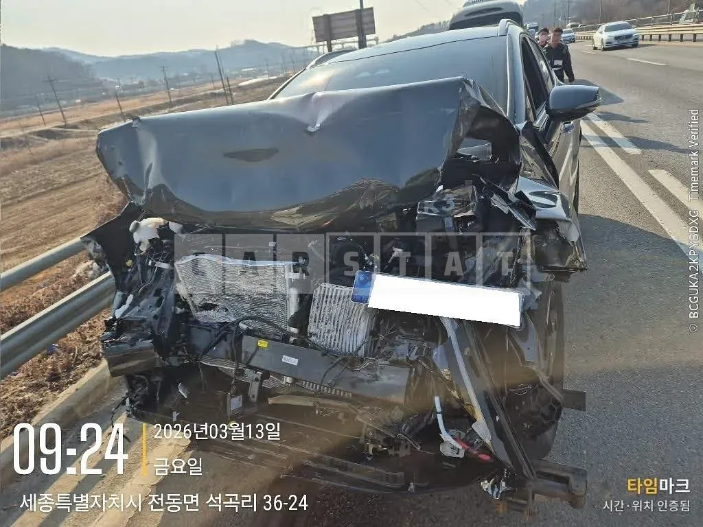 Photo 2 of 28: 2026 Kia Sportage, VIN KNAPY81BBTK506934 — Korean insurance auction