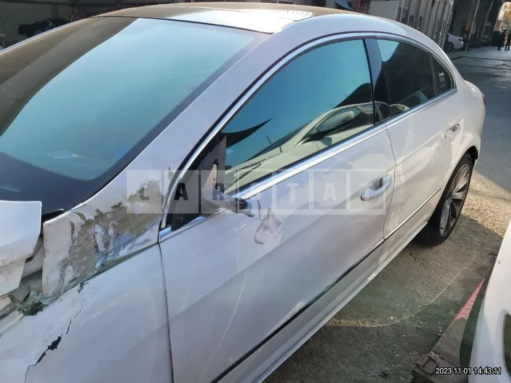 Photo 2 of 16: 2015 Volkswagen CC 2.0 TDI Blue Motion, VIN WVWZZZ3CZFE820974 — Korean insurance auction