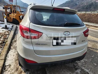 Photo 1 of 6: 2014 Hyundai Tucson ix — Korean insurance auction