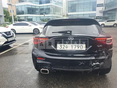 Photo 1 of 15: 2019 Infiniti Q30, VIN SJKCH53E6KA008902 — Korean insurance auction