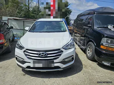 Photo 1 of 19: 2016 Hyundai Santa Fe DM 4WD — Korean insurance auction