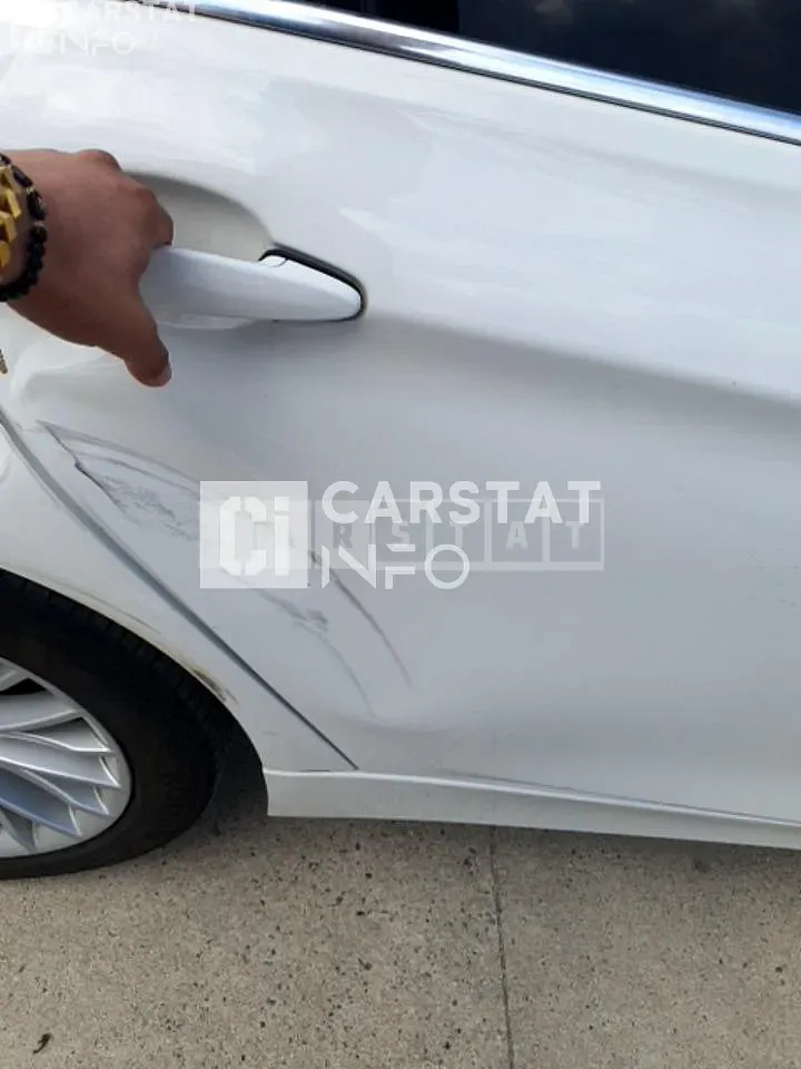 Photo 2 of 30: 2015 BMW 320i, VIN WBA8A910XGK462922 — Korean insurance auction