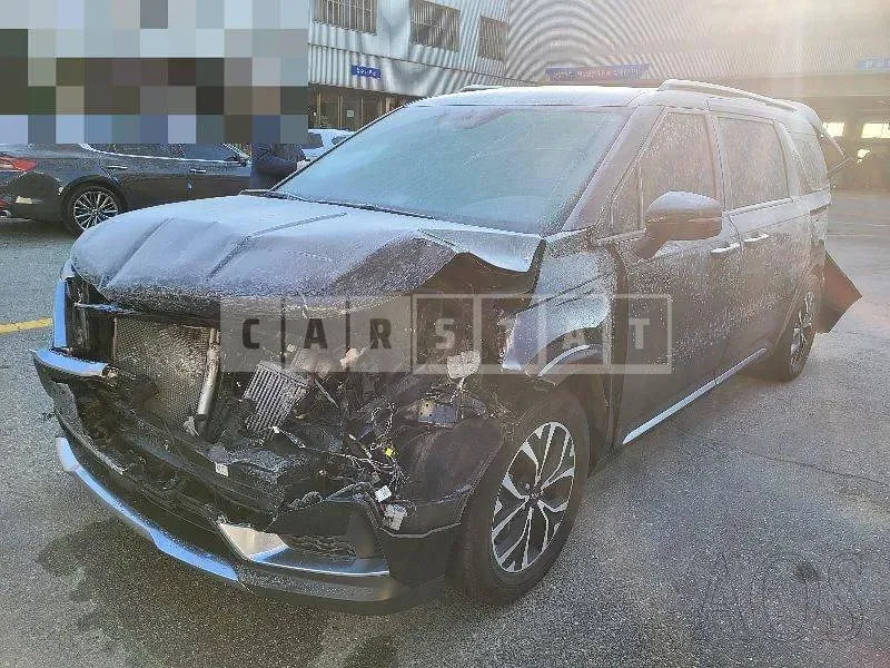 Photo 2 of 51: 2021 Kia Carnival 2.2, VIN KNANC81BBMS075469 — Korean insurance auction