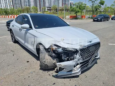 Photo 1 of 13: 2020 Genesis G70, VIN KMTG74LE5LU053994 — Korean insurance auction