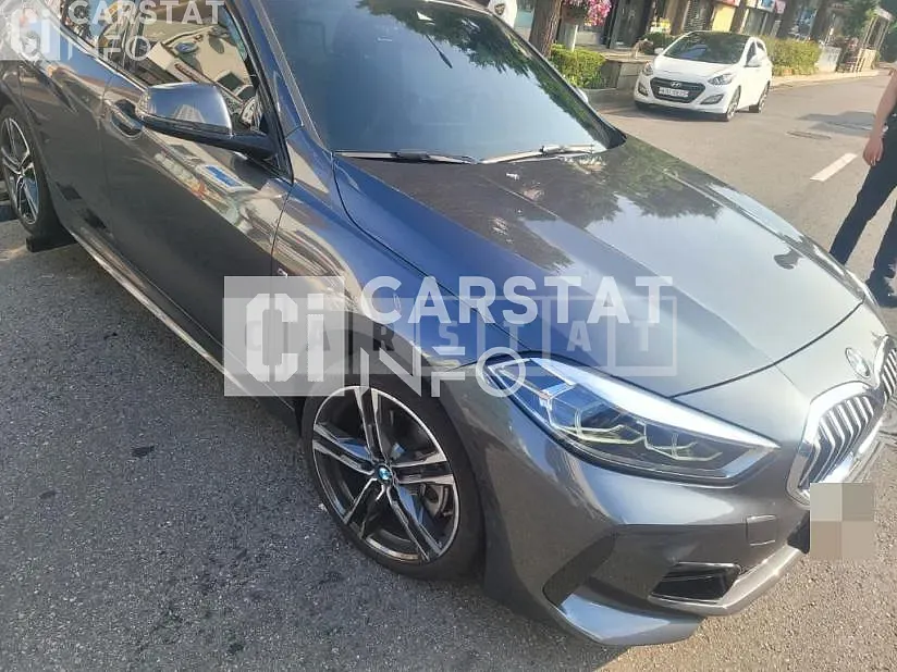 Photo 2 of 15: 2021 BMW 118d, VIN WBA7M9103M5T21204 — Korean insurance auction
