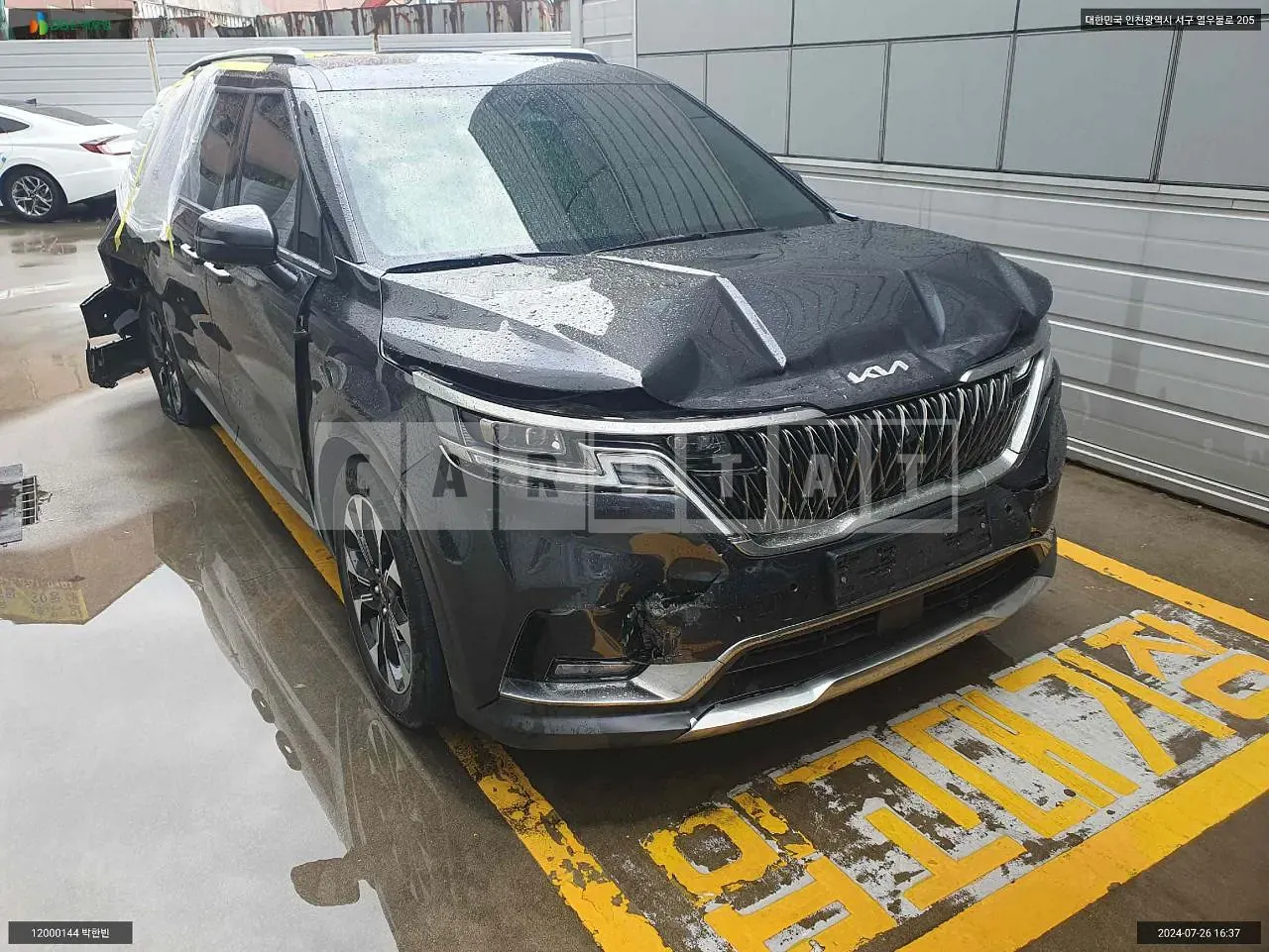 Photo 2 of 37: 2021 Kia Carnival, VIN KNANE813BNS144094 — Korean insurance auction