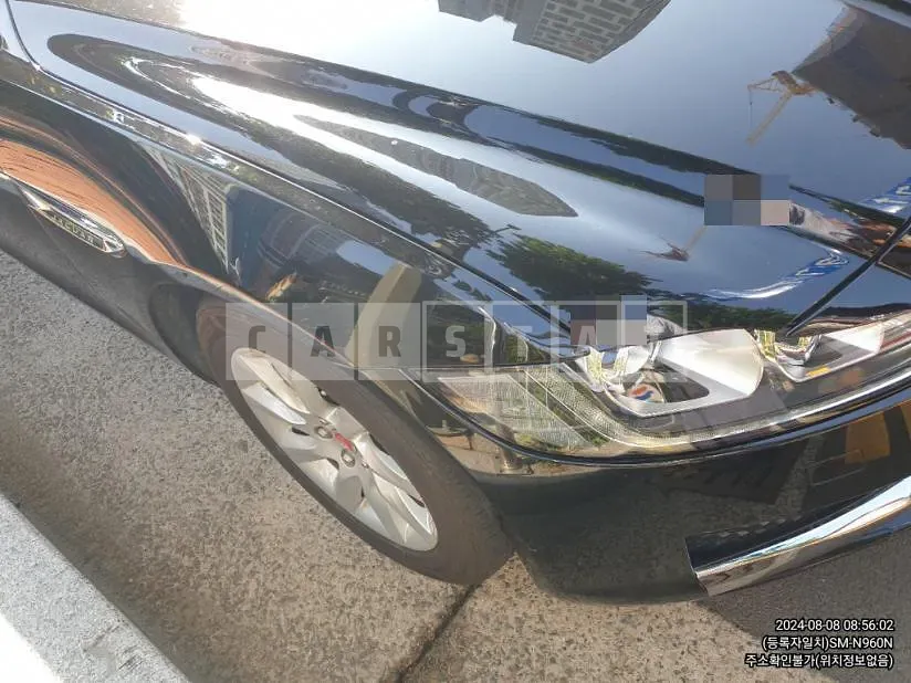 Photo 2 of 10: 2016 Jaguar XF 20d — Korean insurance auction