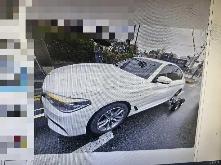 Photo 2 of 7: 2017 BMW 520d xDrive — Korean insurance auction