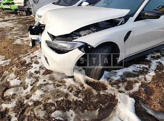 Photo 2 of 24: 2022 BMW M4 Competition M xDrive, VIN WBS41AZ03NCK81619 — Korean insurance auction