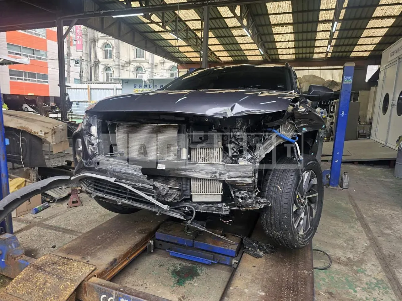 Photo 2 of 22: 2020 Hyundai Tucson, VIN KMHJC81CBMU007838 — Korean insurance auction
