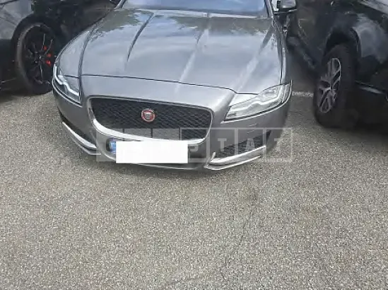 Photo 2 of 45: 2017 Jaguar XF 20d, VIN SAJBB4BN0HCY44702 — Korean insurance auction