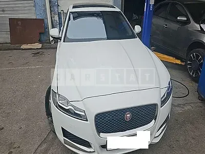 Photo 1 of 38: 2019 Jaguar XF 25T — Korean insurance auction