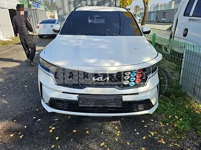 Photo 1 of 17: 2022 Kia Sorento Hybrid — Korean insurance auction
