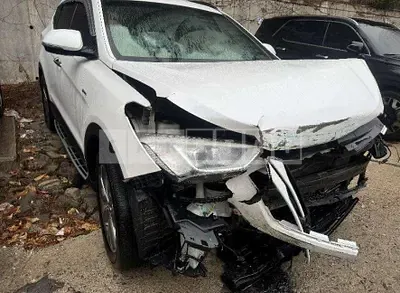 Photo 1 of 9: 2014 Hyundai Santa Fe DM — Korean insurance auction