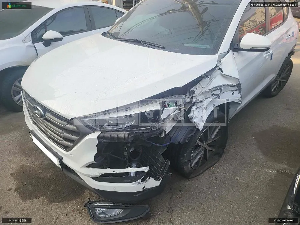 Photo 2 of 9: 2015 Hyundai Tucson, VIN KMHJ3815GGU012913 — Korean insurance auction