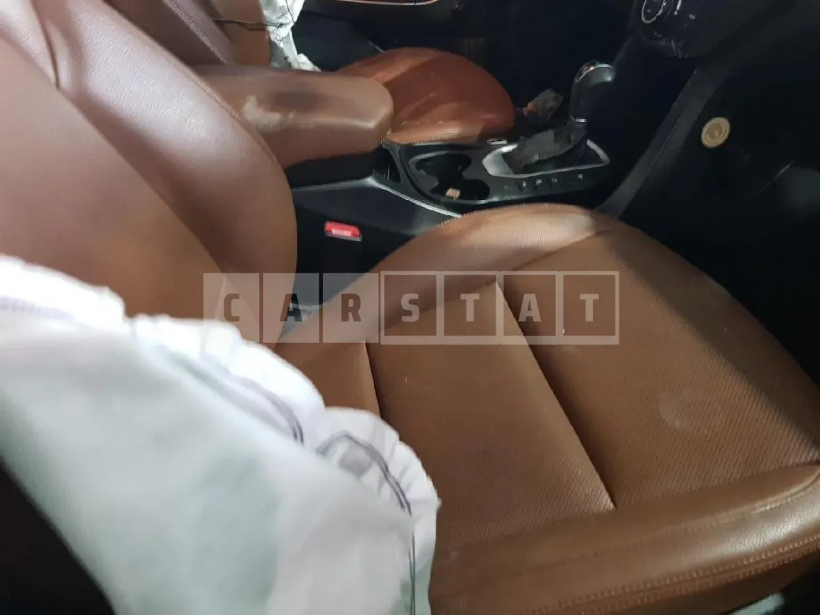 Photo 2 of 27: 2016 Hyundai Santa Fe DM — Korean insurance auction