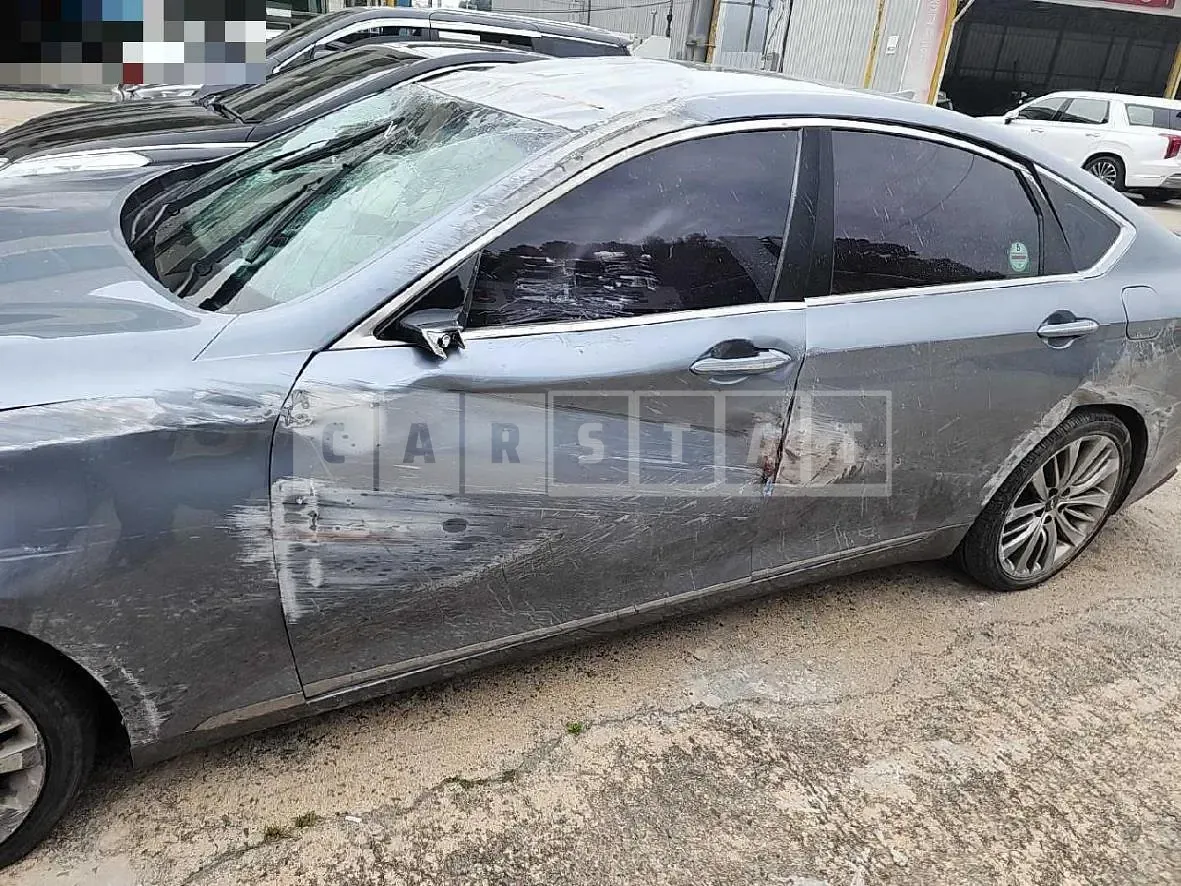 Photo 2 of 25: 2015 Genesis Dh — Korean insurance auction