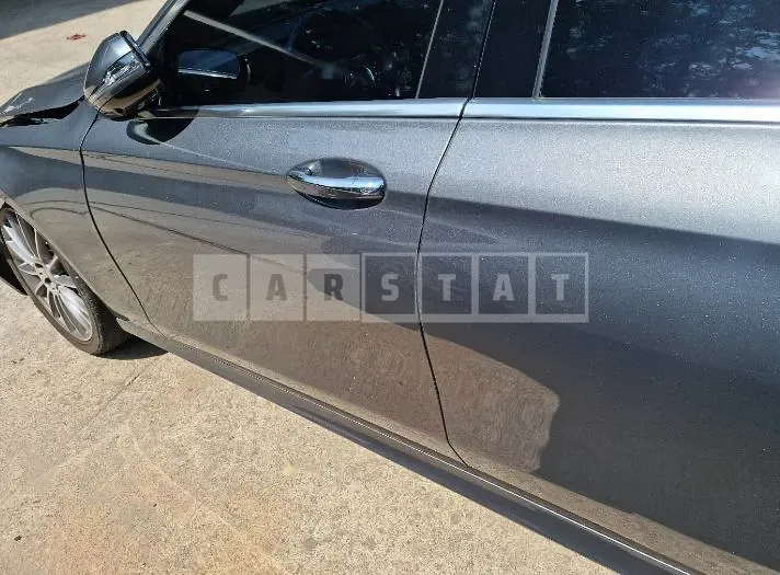 Photo 2 of 6: 2017 Mercedes-Benz E300 4Matic — Korean insurance auction
