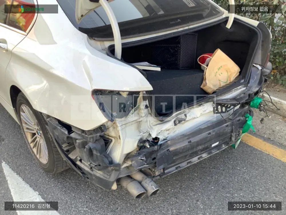 Photo 2 of 5: 2015 BMW 520d xDrive, VIN WBA5E7107FG154457 — Korean insurance auction