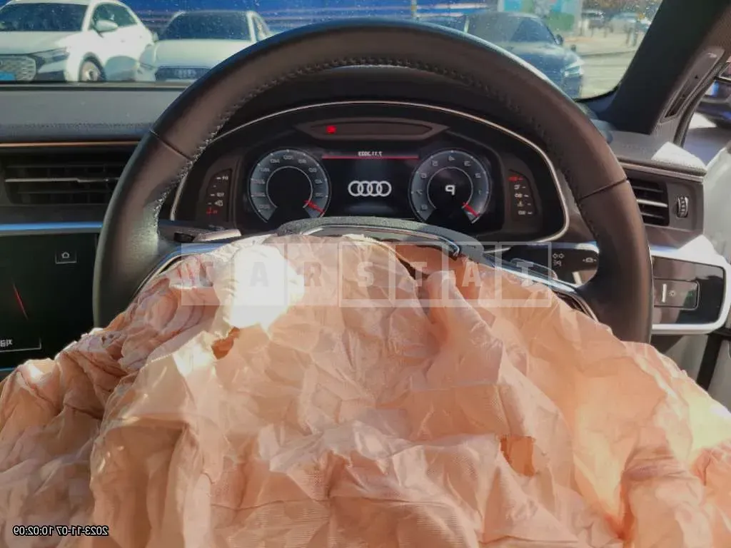 Photo 2 of 9: 2021 Audi A6 45 TFSI quattro, VIN WAUZZZF23MN085285 — Korean insurance auction