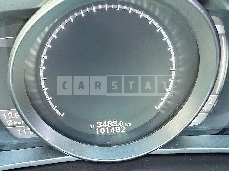 Photo 2 of 12: 2016 Volvo V40CCD3 — Korean insurance auction