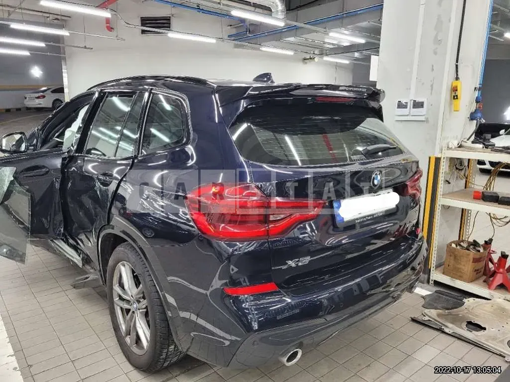 Photo 2 of 26: 2021 BMW X3 xDrive 20d, VIN WBAUZ3101M9H80423 — Korean insurance auction