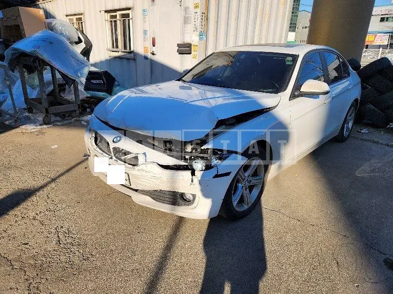 Photo 2 of 2: 2015 BMW 320d, VIN WBA3D3105FK276945 — Korean insurance auction