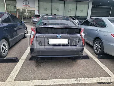 Photo 1 of 19: 2017 Toyota Prius, VIN JTDKBRFU7H3572632 — Korean insurance auction