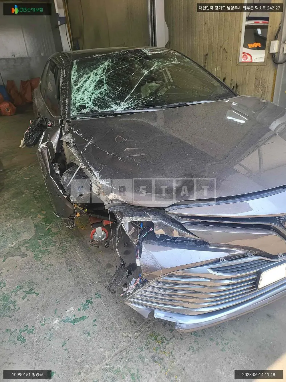Photo 2 of 16: 2018 Toyota Camry Hybrid, VIN JTNB21HK2K3021699 — Korean insurance auction
