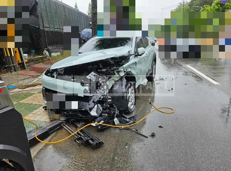 Photo 2 of 18: 2023 Hyundai Kona — Korean insurance auction