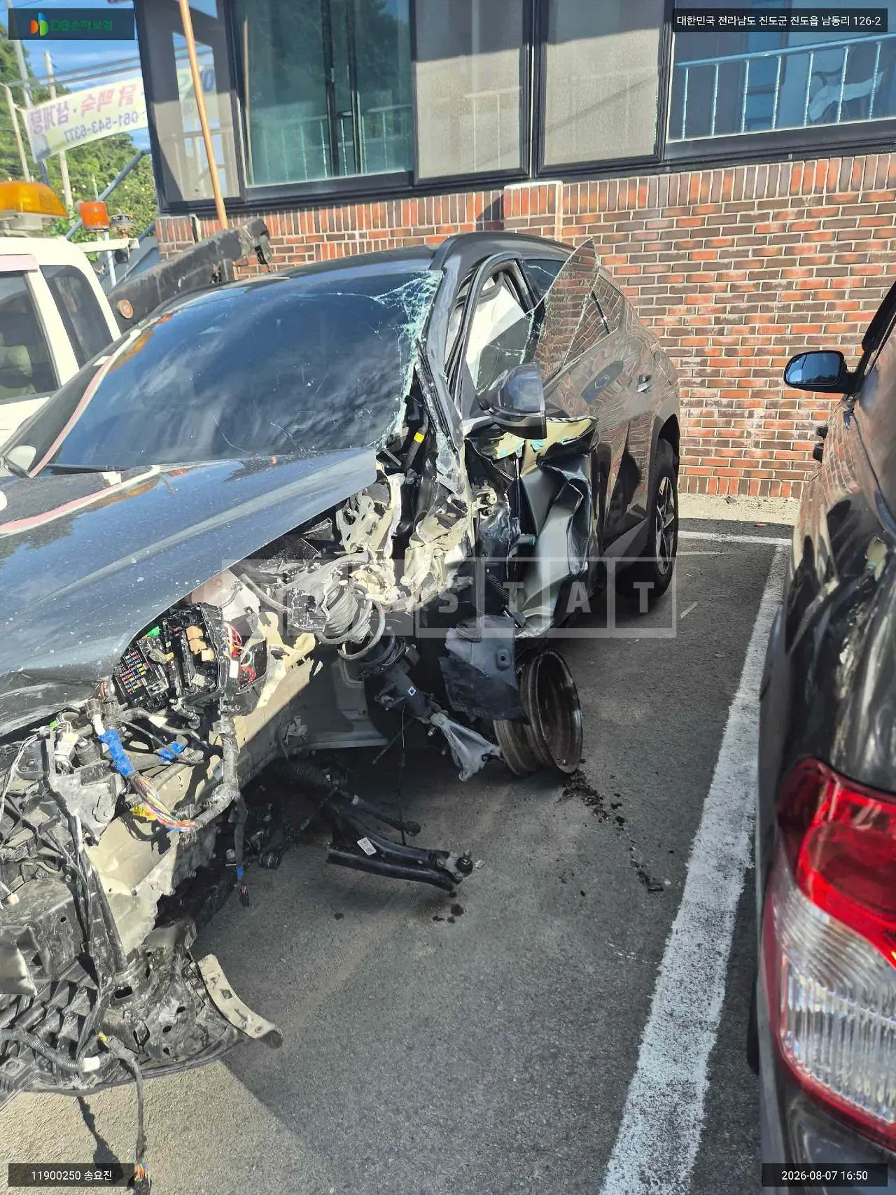 Photo 2 of 11: 2024 Hyundai Tucson Hybrid, VIN KMHJC811BRU294267 — Korean insurance auction