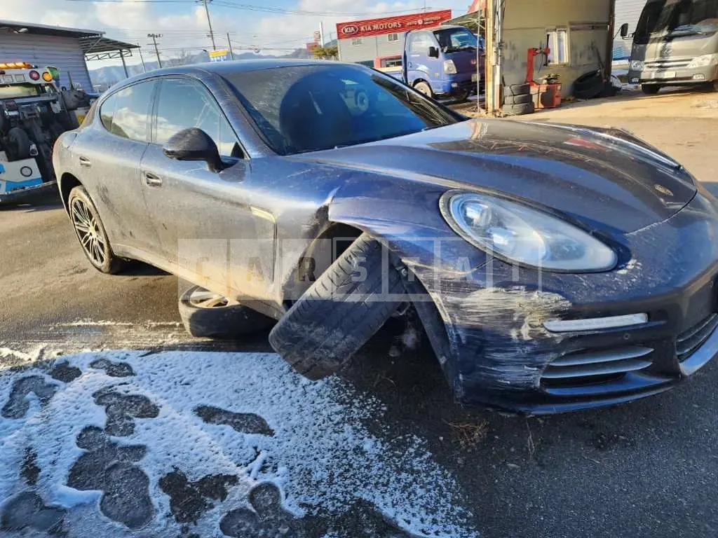 Photo 2 of 8: 2016 Porsche Panamera 4, VIN WP0AA2979GL004344 — Korean insurance auction