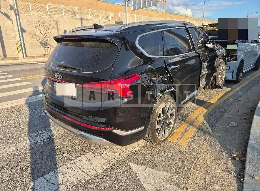 Photo 2 of 7: 2020 Hyundai Santa Fe TM — Korean insurance auction