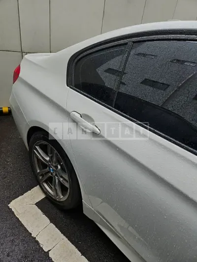 Photo 1 of 9: 2018 BMW 320i, VIN WBA8A9109JAH11503 — Korean insurance auction