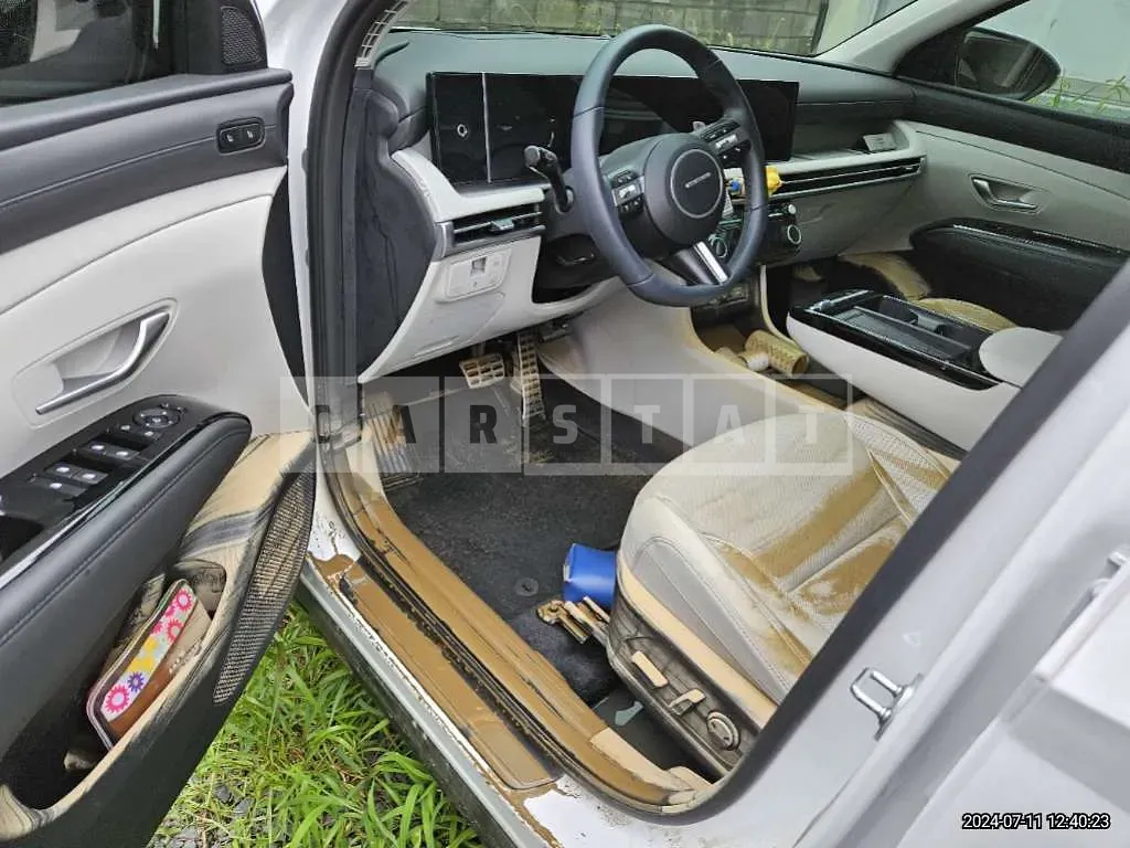 Photo 2 of 13: 2024 Hyundai Tucson — Korean insurance auction
