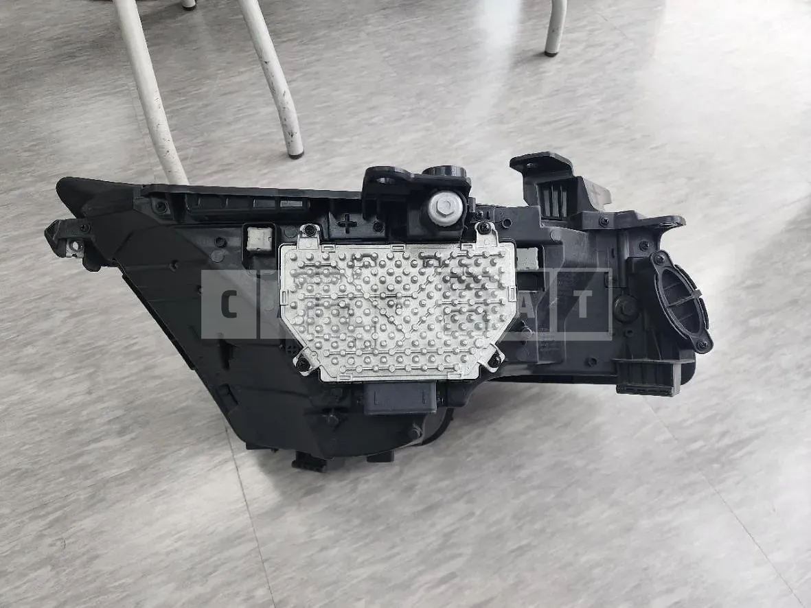 Photo 2 of 5: 2022 Genesis (parts) G80 Headlamp — Korean insurance auction