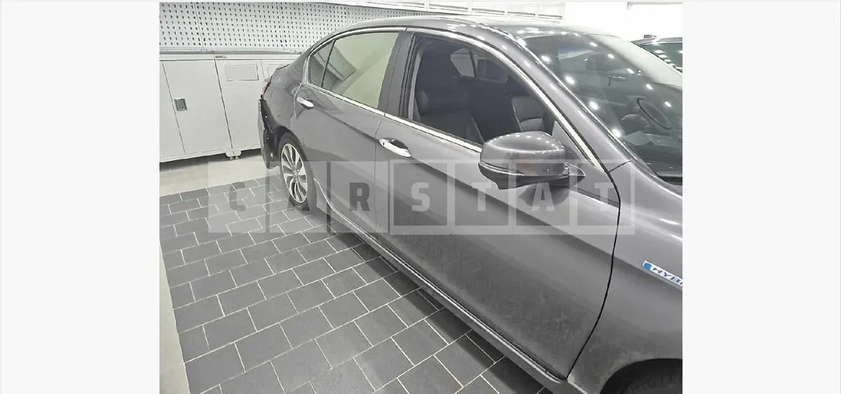 Photo 2 of 19: 2017 Honda Accord Hybrid — Korean insurance auction