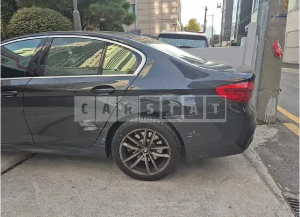 Photo 2 of 34: 2020 BMW 520d M Sport Package — Korean insurance auction