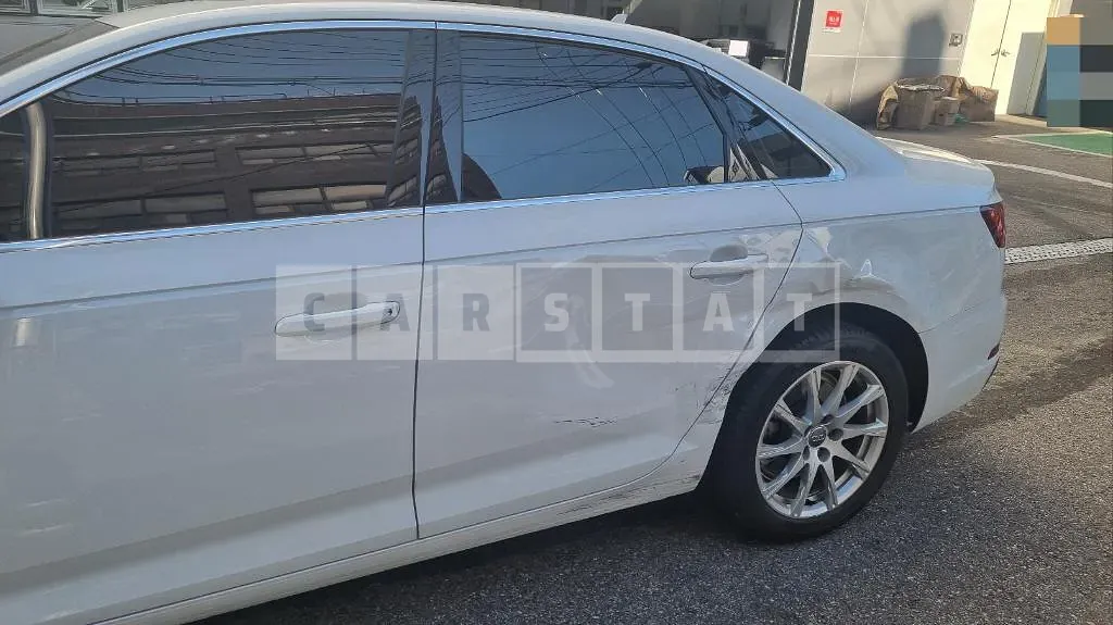 Photo 2 of 25: 2019 Audi A4 40 TFSI, VIN WAUZZZF41KA122114 — Korean insurance auction
