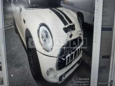 Photo 1 of 7: 2015 MINI Cooper D Five-Door — Korean insurance auction