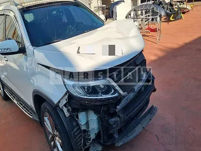 Photo 1 of 13: 2014 Kia Sorento R 2.0 4WD — Korean insurance auction