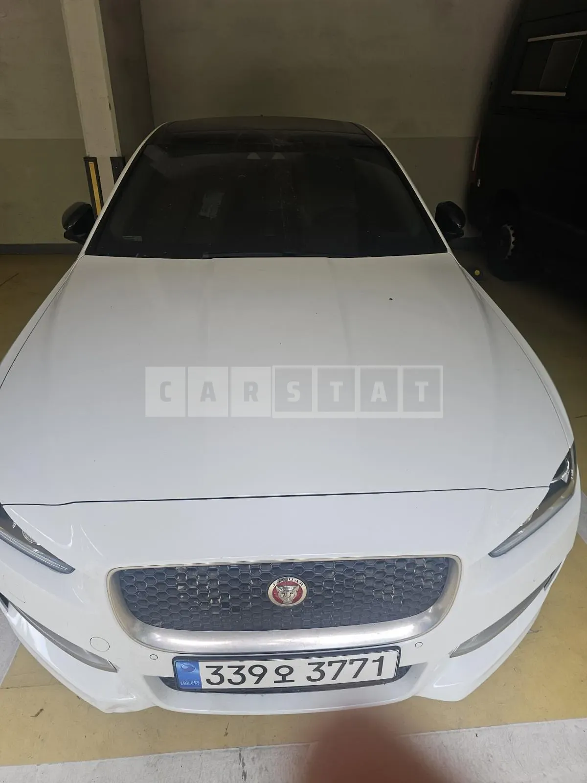 Photo 2 of 5: 2017 Jaguar XE 2.0 20d R-Sport, VIN SAJAB4BN7GA928263 — Korean insurance auction