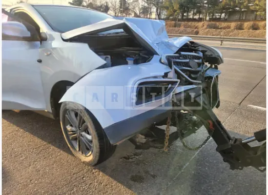 Photo 2 of 5: 2015 Hyundai Tucson — Korean insurance auction