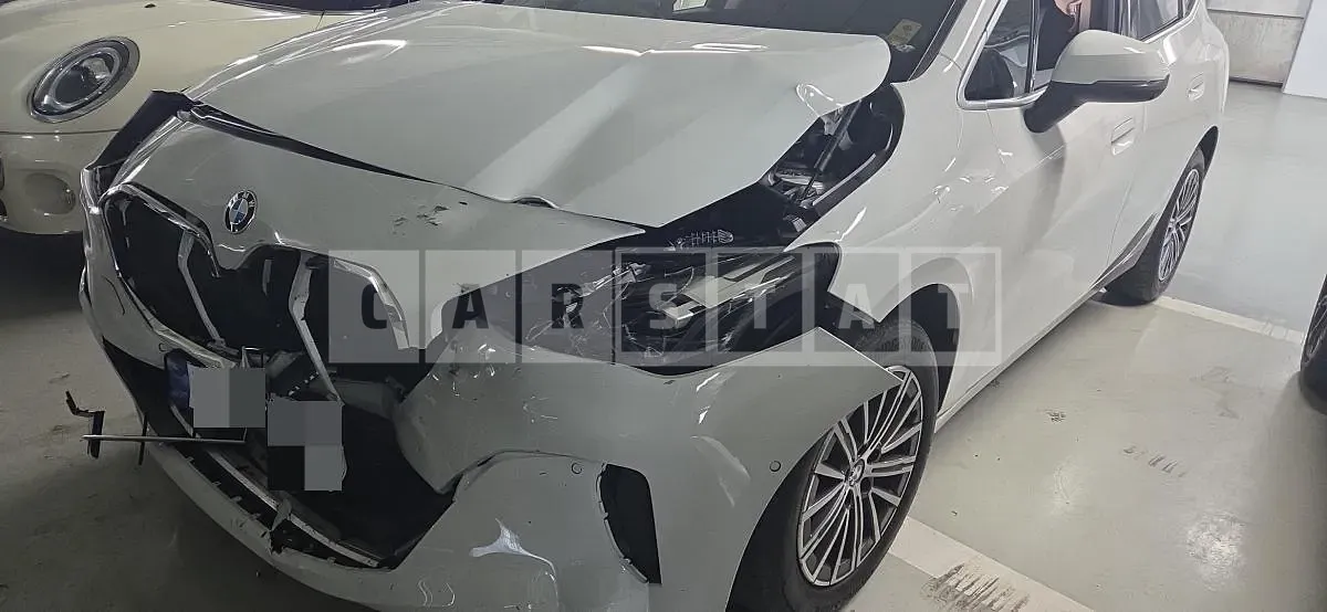 Photo 2 of 20: 2024 BMW 220i Active Tourer — Korean insurance auction