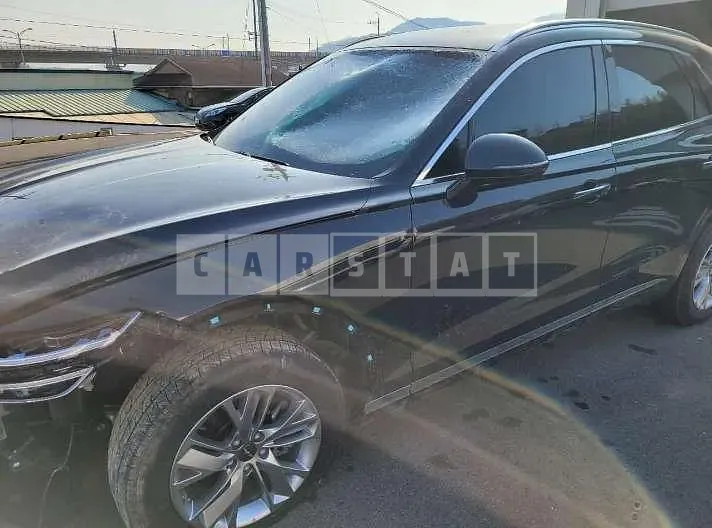 Photo 2 of 17: 2022 Genesis GV70 — Korean insurance auction