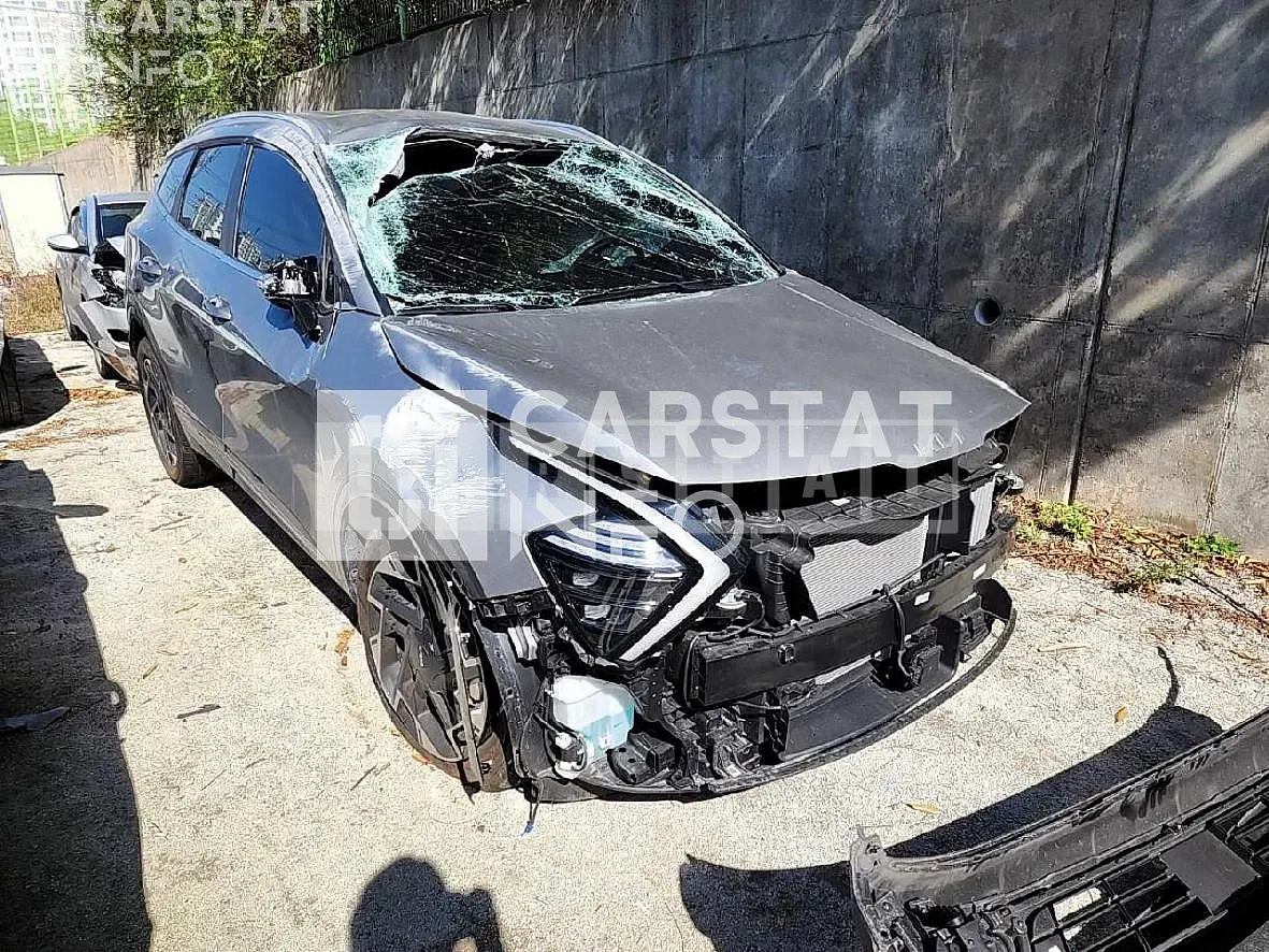 Photo 2 of 22: 2022 Kia Sportage, VIN KNAPV81BGNK070996 — Korean insurance auction