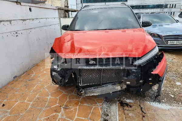 Photo 2 of 21: 2018 Hyundai Kona, VIN KMHK5816GJU259493 — Korean insurance auction