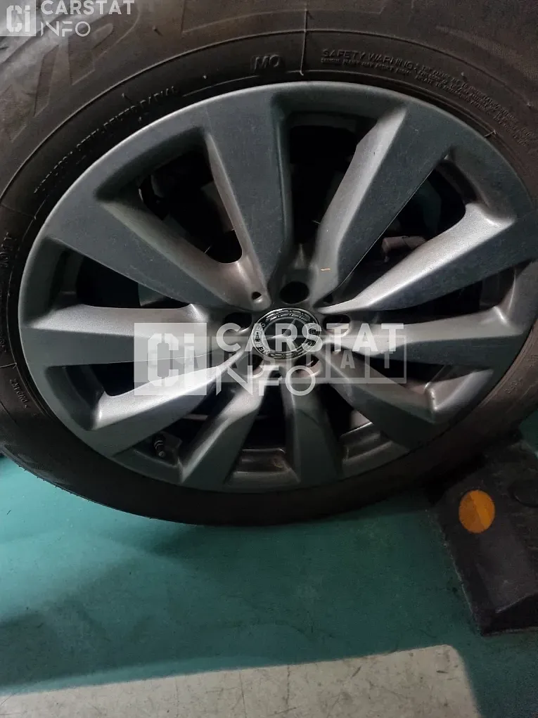Photo 2 of 7: 2018 Mercedes-Benz GLC350 e 4Matic — Korean insurance auction