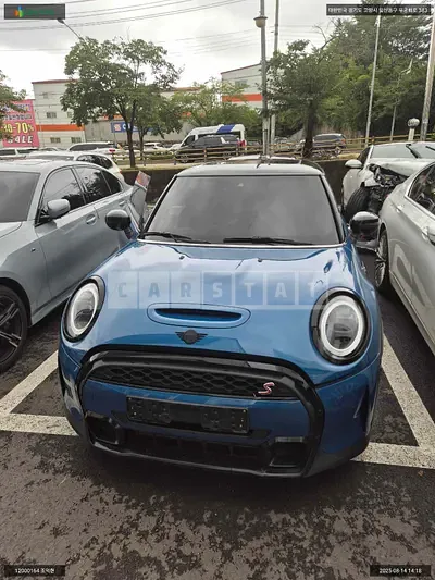 2022 MINI MINI COOPER S